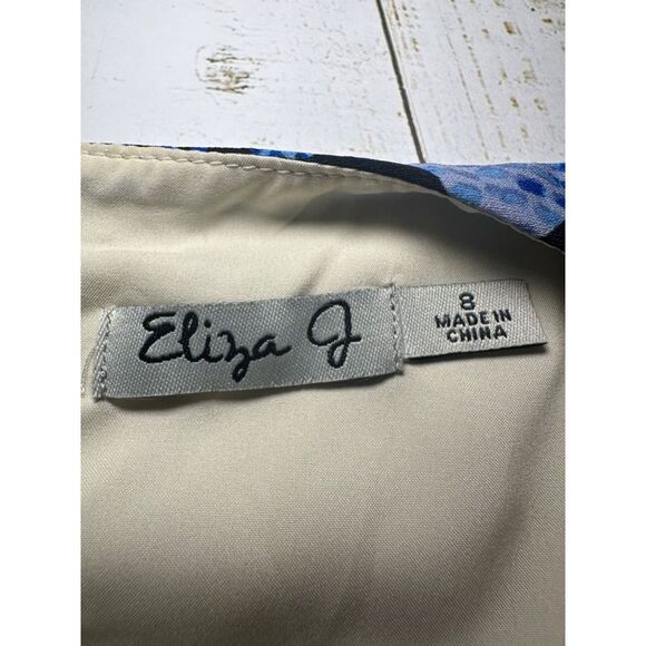 Eliza J‎ Shift Dress NWT Size 8 Bell sleeves Chevron Retro - Picture 11 of 13